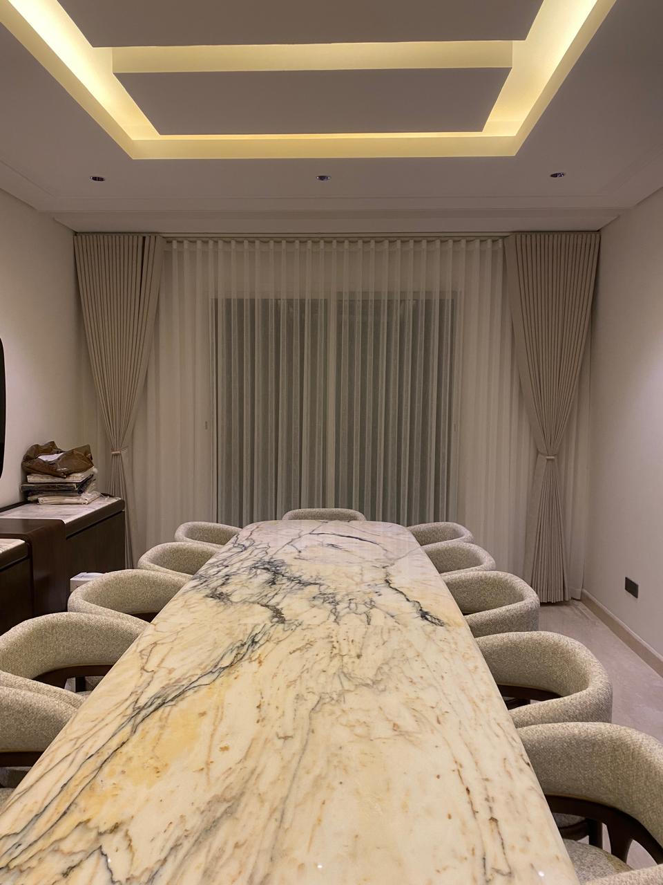 ستائر اسكاي لايت