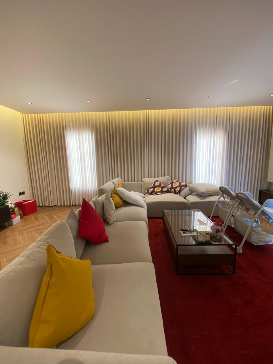 ستائر عامودية